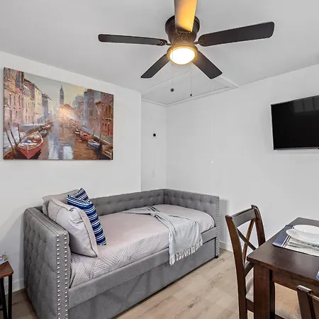 Villa Downtown Heights Flat Games Tvs Wifi Pets